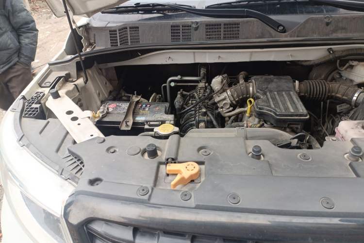 Used CHANGAN OSHAN X70A 2022 1.5L Manual Base Version Engine Bay Right
