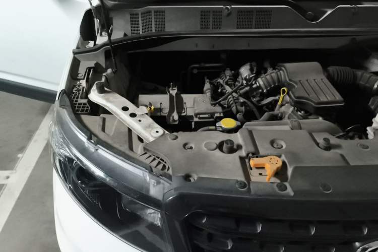 Used CHANGAN OSHAN X70A 2022 1.5L Manual Base Version Engine Bay Right