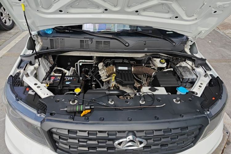 Used CHANGAN OSHAN X70A 2022 1.5L Manual Base Version Engine Bay