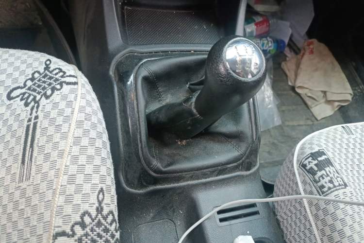 Used CHANGAN OSHAN X70A 2022 1.5L Manual Base Version Gear Lever
