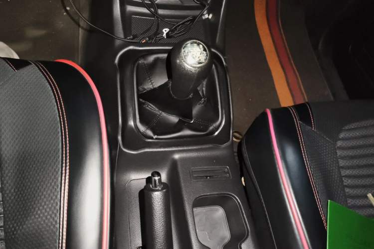 Used CHANGAN OSHAN X70A 2022 1.5L Manual Base Version Gear Lever