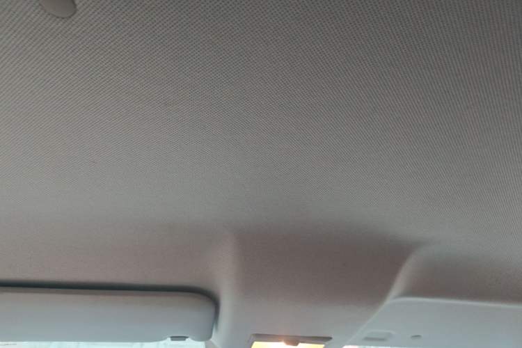 Used CHANGAN OSHAN X70A 2022 1.5L Manual Base Version Headliner