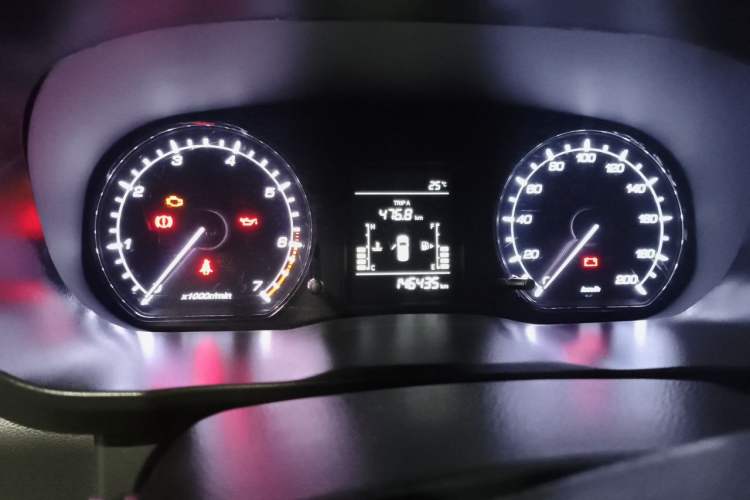 Used CHANGAN OSHAN X70A 2022 1.5L Manual Base Version Instrument Cluster