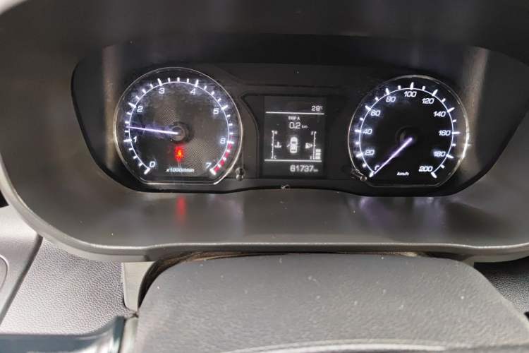 Used CHANGAN OSHAN X70A 2022 1.5L Manual Base Version Odometer Close Up