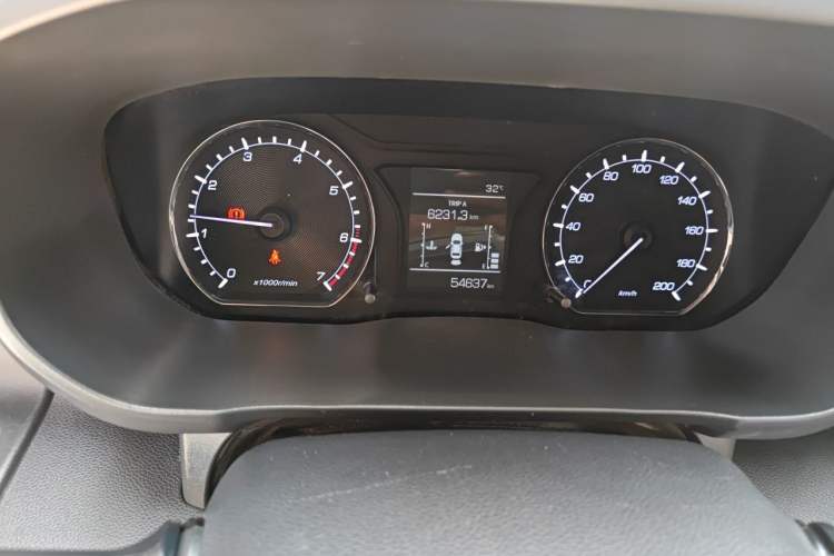 Used CHANGAN OSHAN X70A 2022 1.5L Manual Base Version Odometer Close Up