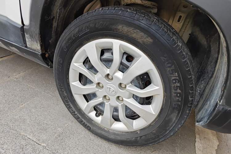 Used CHANGAN OSHAN X70A 2022 1.5L Manual Base Version Right Front Wheel Hub