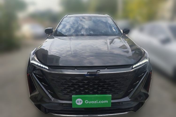 Used CHANGAN OSHAN Z6 2023 Blue Whale 1.5T DCT Smart Edition Front