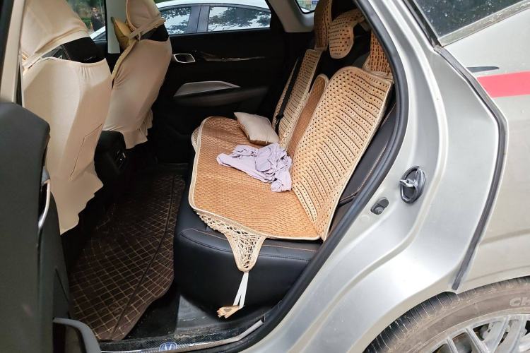 Used CHANGAN OSHAN Z6 2023 Blue Whale 1.5T DCT Luxury Model Left Rear Seat