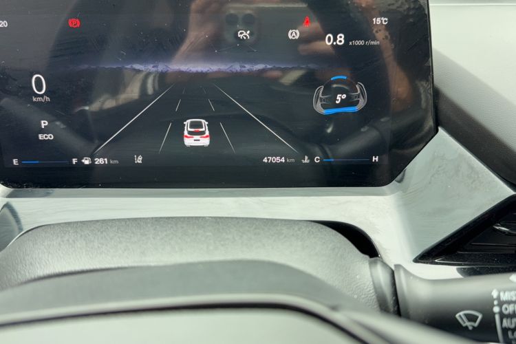 Used CHANGAN OSHAN Z6 2022 Blue Whale 1.5T DCT Smart Edition Odometer Close Up