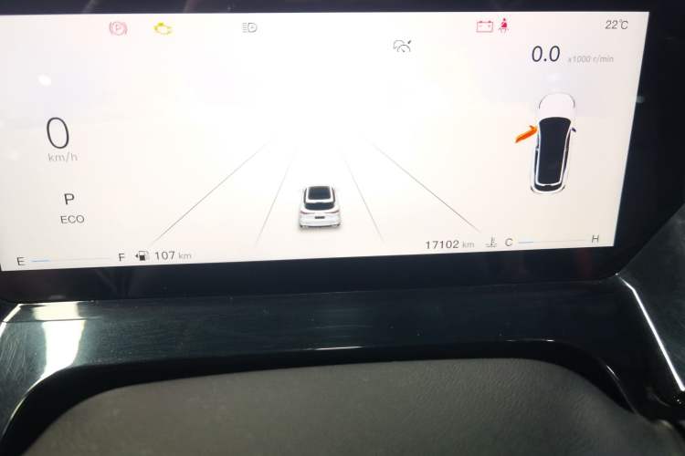 Used CHANGAN OSHAN Z6 2022 Blue Whale 1.5T DCT Smart Navigation Model Odometer Close Up
