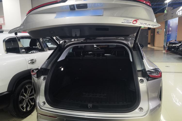 Used CHANGAN OSHAN Z6 2022 Blue Whale 1.5T DCT Smart Navigation Model Trunk