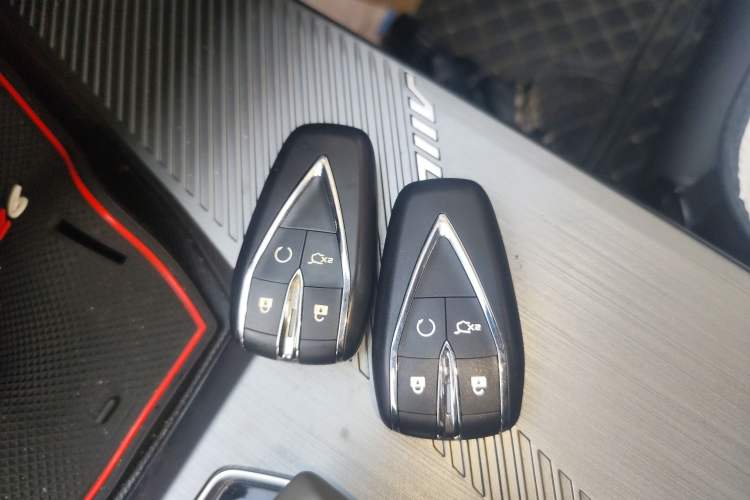 Used CHANGAN OSHAN Z6 2023 Blue Whale 1.5T DCT Smart Edition Vehicle Key