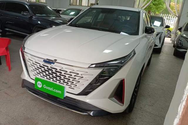 Used CHANGAN OSHAN Z6 2023 Blue Whale 1.5T DCT Smart Luxury Model