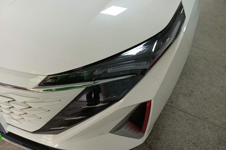 Used CHANGAN OSHAN Z6 2023 Blue Whale 1.5T DCT Smart Luxury Model Left Front Headlight