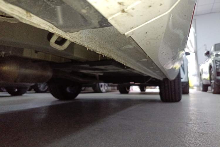 Used CHANGAN OSHAN Z6 2023 Blue Whale 1.5T DCT Smart Luxury Model Left Side Sill