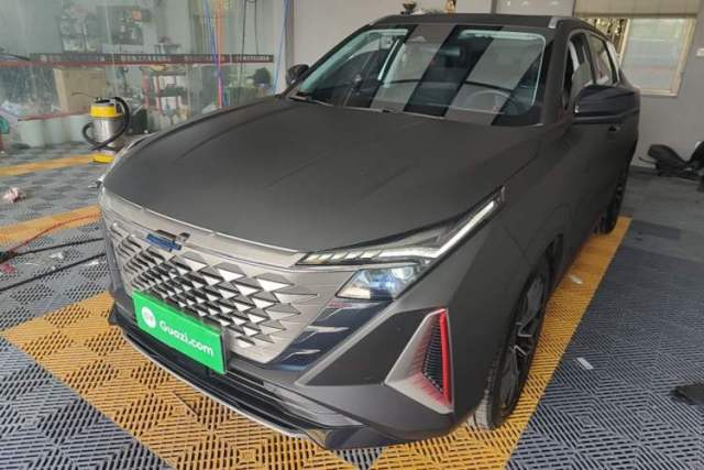 Used CHANGAN OSHAN Z6 2022 Blue Whale 1.5T DCT Smart Navigation Model