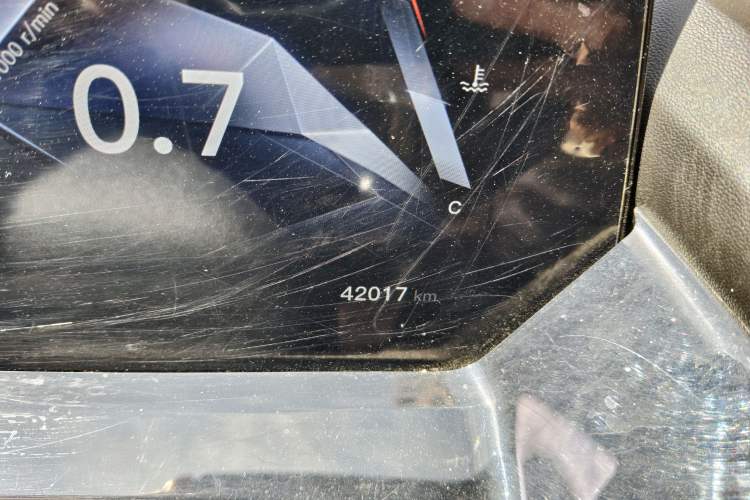 Used CHANGAN OSHAN Z6 2022 Blue Whale 1.5T DCT Smart Edition Urban Version Odometer Close Up