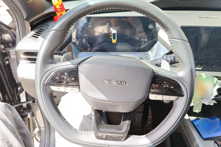Used CHANGAN OSHAN Z6 2022 Blue Whale 1.5T DCT Smart Edition Urban Version Steering Wheel