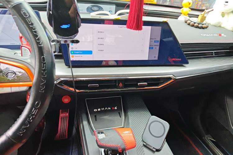 Used CHANGAN OSHAN Z6 2022 Blue Whale 1.5T DCT Smart Edition Urban Version Audio And AC Panel