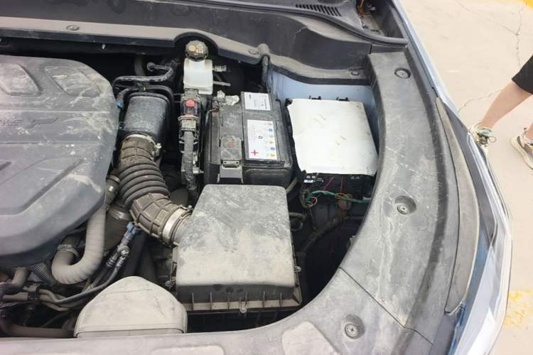 Used CHANGAN OSHAN Z6 2022 Blue Whale 1.5T DCT Smart Edition Urban Version Engine Bay Left