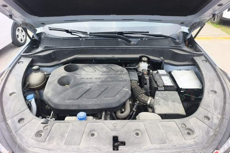 Used CHANGAN OSHAN Z6 2022 Blue Whale 1.5T DCT Smart Edition Urban Version Engine Bay
