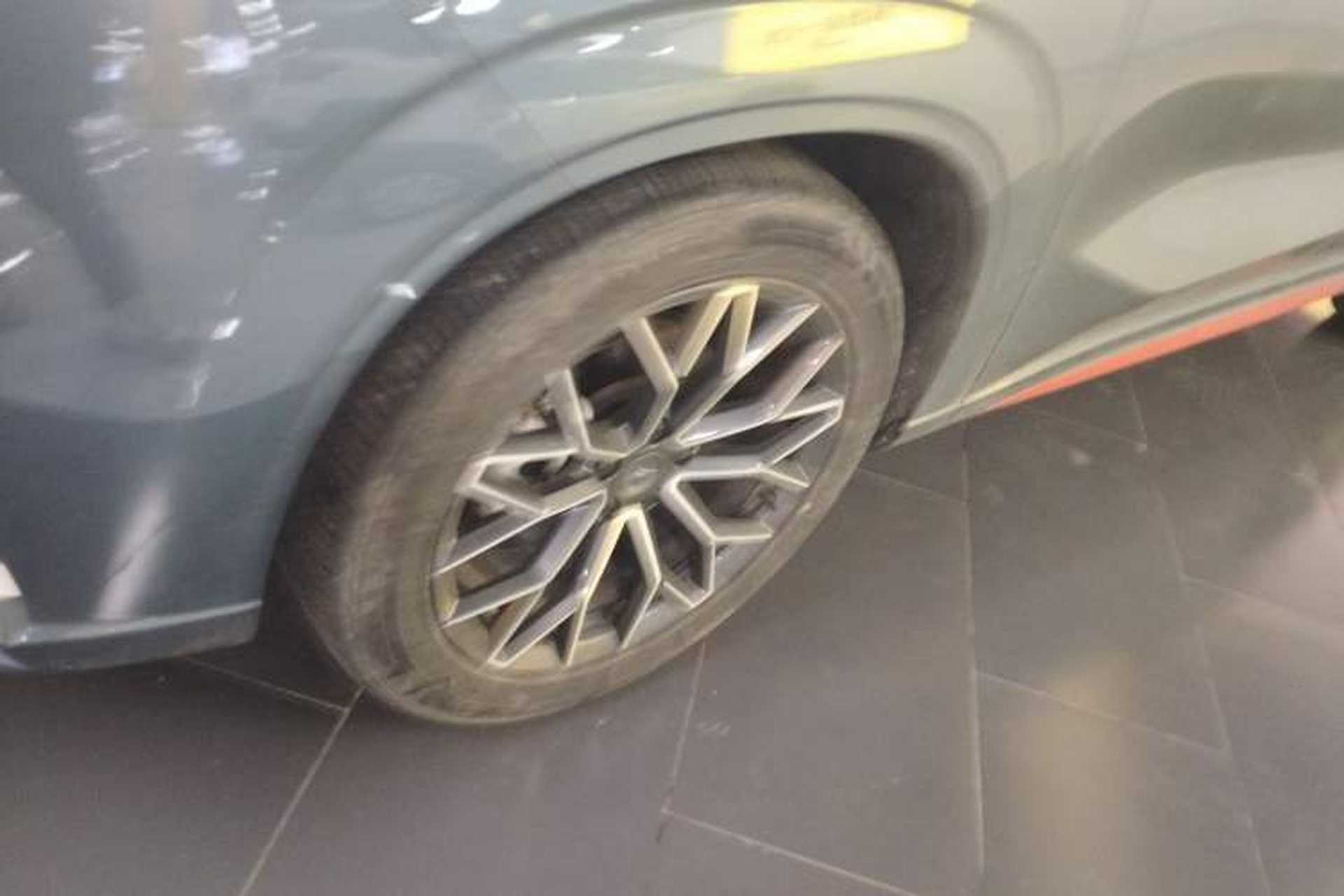 Used CHANGAN OSHAN Z6 2022 Blue Whale 1.5T DCT Smart Edition Urban Version Exterior 4