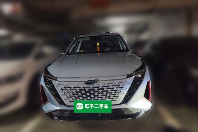 Used CHANGAN OSHAN Z6 2022 Blue Whale 1.5T DCT Luxury Model Front