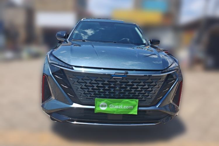 Used CHANGAN OSHAN Z6 2022 Blue Whale 1.5T DCT Luxury Model Front