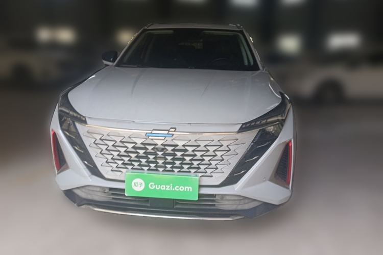 Used CHANGAN OSHAN Z6 2022 Blue Whale 1.5T DCT Luxury Model Front
