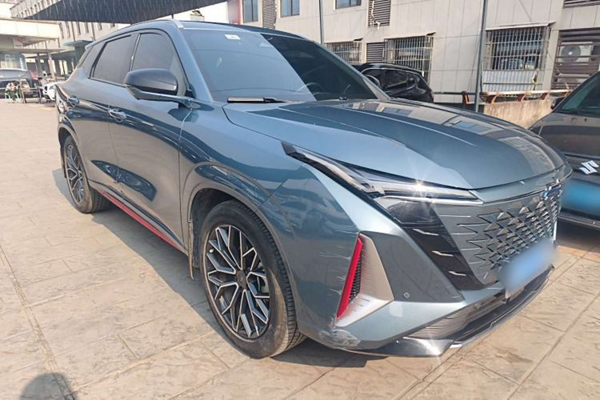 Used CHANGAN OSHAN Z6 2022 Blue Whale 1.5T DCT Smart Edition Urban Version Front Right 45 Deg