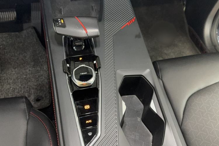 Used CHANGAN OSHAN Z6 2022 Blue Whale 1.5T DCT Smart Edition Gear Lever