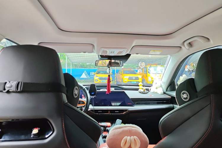 Used CHANGAN OSHAN Z6 2022 Blue Whale 1.5T DCT Smart Edition Urban Version Headliner