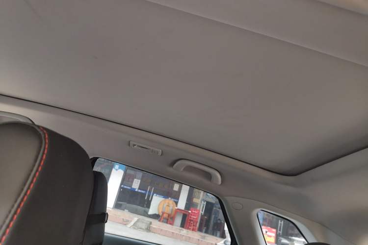 Used CHANGAN OSHAN Z6 2022 Blue Whale 1.5T DCT Smart Edition Headliner