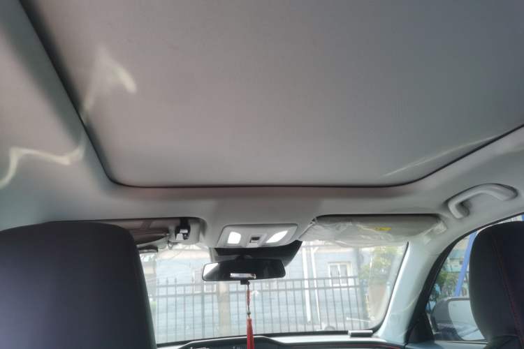 Used CHANGAN OSHAN Z6 2022 Blue Whale 1.5T DCT Luxury Model Headliner