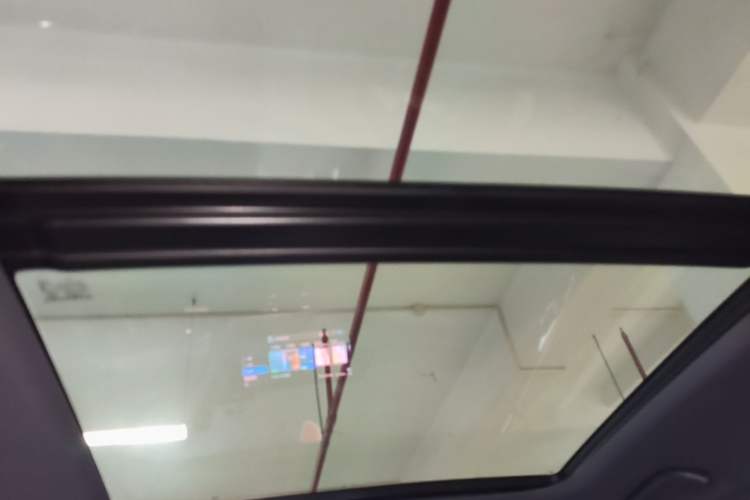 Used CHANGAN OSHAN Z6 2022 Blue Whale 1.5T DCT Smart Edition Urban Version Headliner