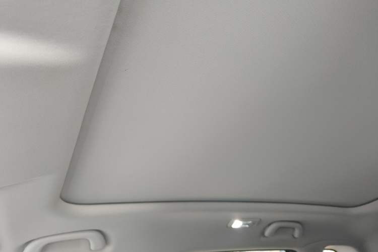 Used CHANGAN OSHAN Z6 2022 Blue Whale 1.5T DCT Smart Edition Headliner