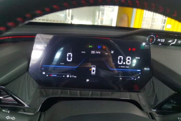 Used CHANGAN OSHAN Z6 2022 Blue Whale 1.5T DCT Luxury Model Instrument Cluster