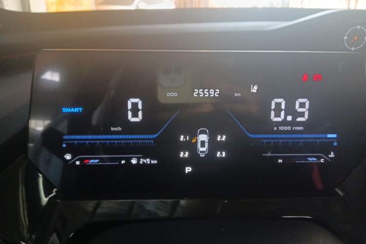 Used CHANGAN OSHAN Z6 2022 Blue Whale 1.5T DCT Luxury Model Instrument Cluster