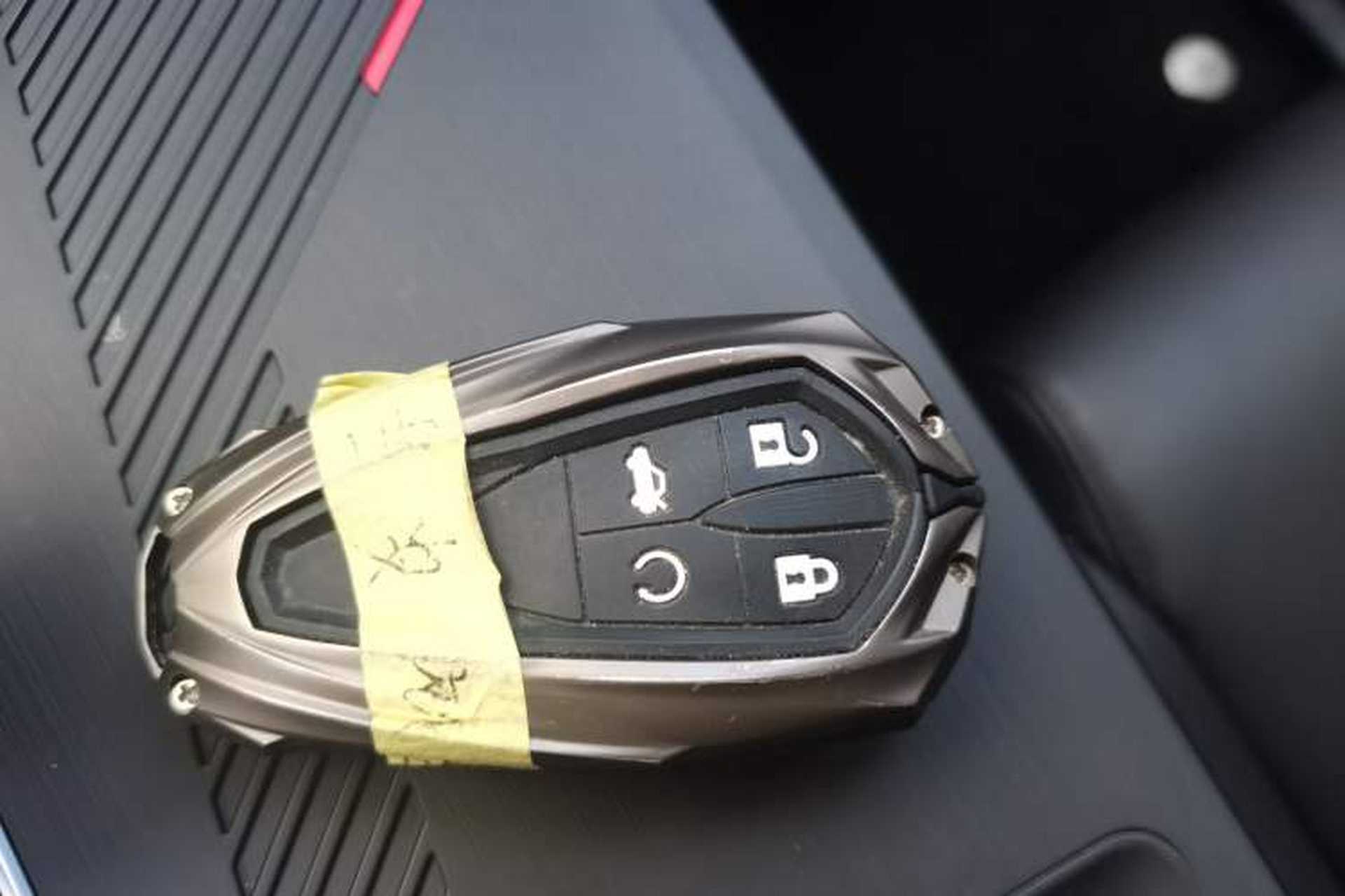 Used CHANGAN OSHAN Z6 2022 Blue Whale 1.5T DCT Smart Edition Interior 1