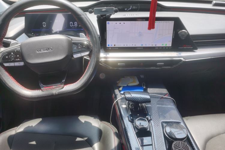 Used CHANGAN OSHAN Z6 2022 Blue Whale 1.5T DCT Luxury Model Interior 2