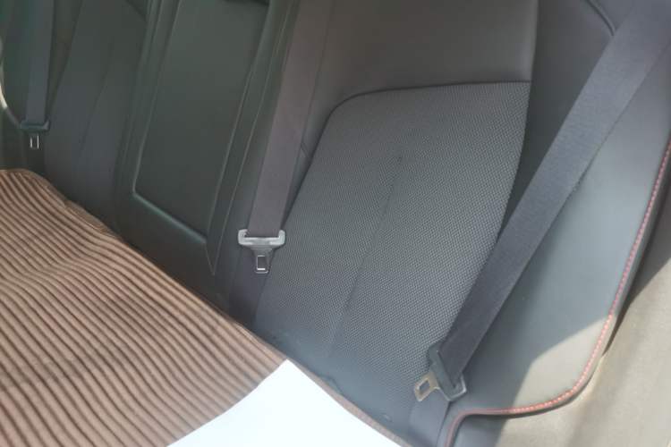 Used CHANGAN OSHAN Z6 2022 Blue Whale 1.5T DCT Luxury Model Interior 4