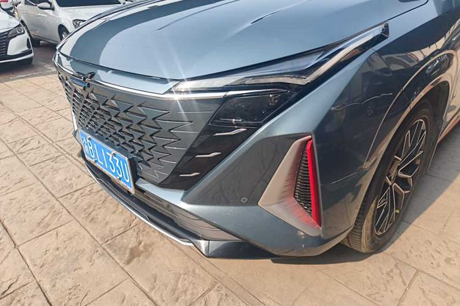Used CHANGAN OSHAN Z6 2022 Blue Whale 1.5T DCT Smart Edition Urban Version Left Front Headlight