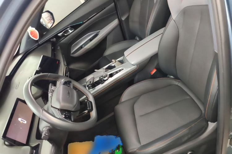 Used CHANGAN OSHAN Z6 2022 Blue Whale 1.5T DCT Smart Edition Urban Version Left Front Seat