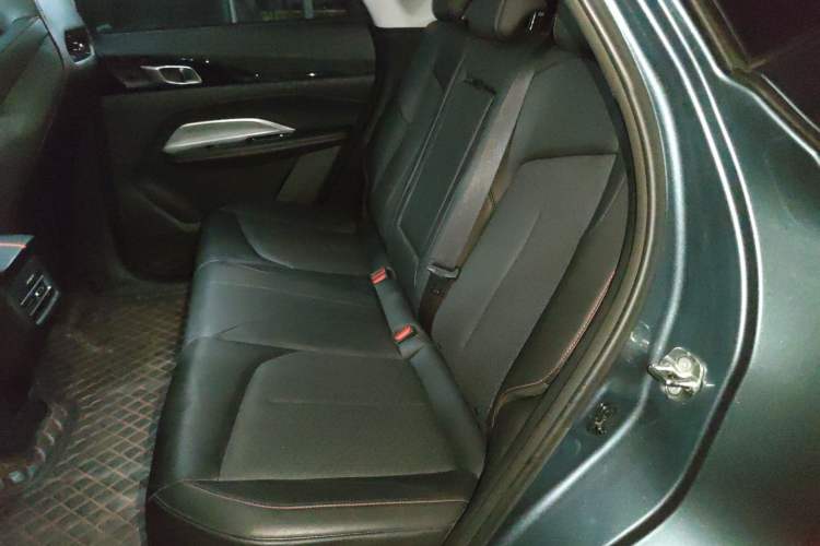 Used CHANGAN OSHAN Z6 2022 Blue Whale 1.5T DCT Smart Edition Left Rear Seat