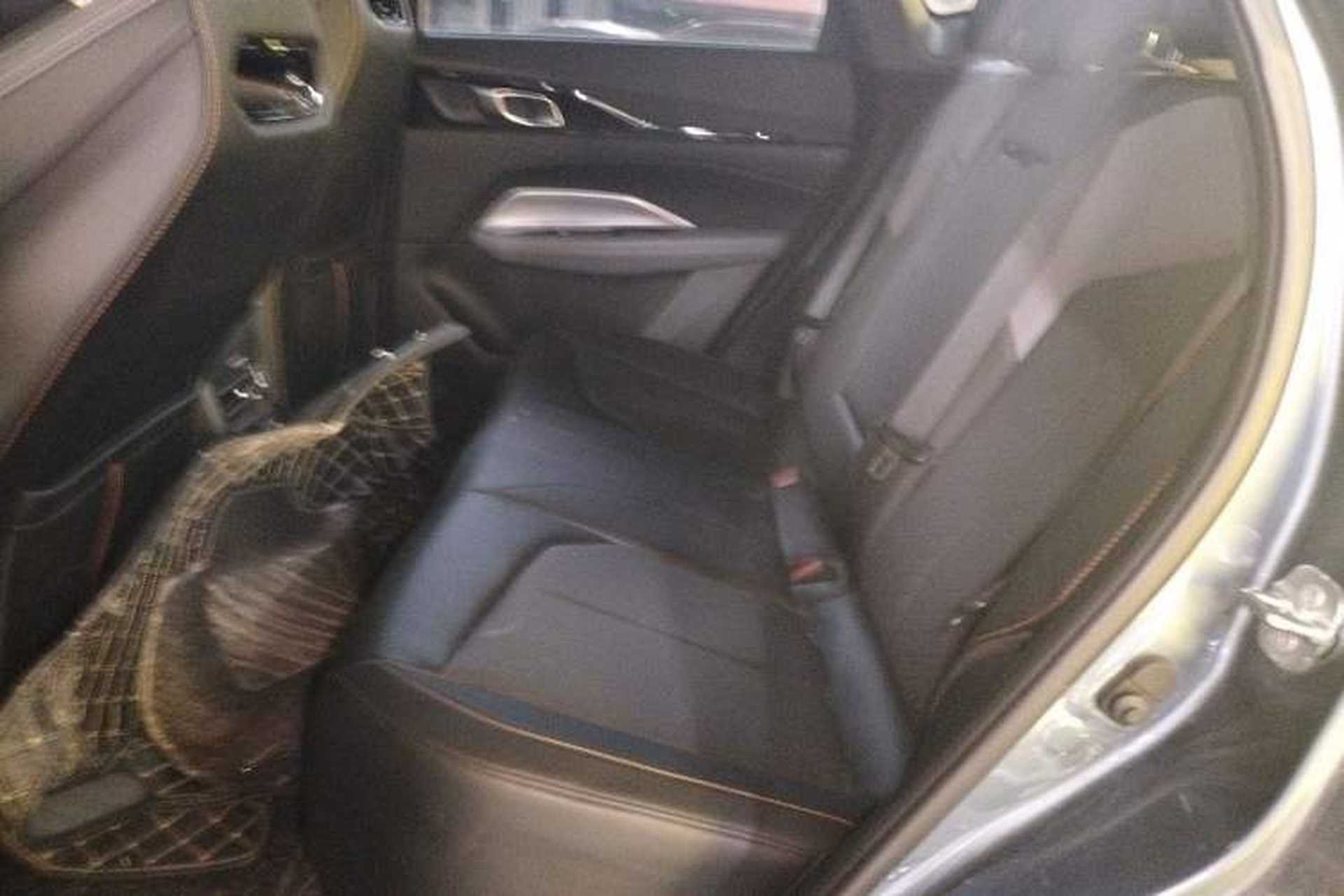 Used CHANGAN OSHAN Z6 2022 Blue Whale 1.5T DCT Smart Edition Urban Version Left Rear Seat
