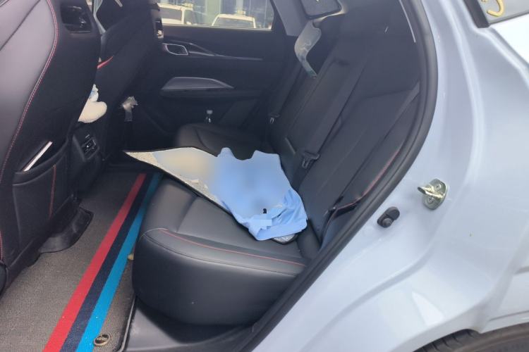 Used CHANGAN OSHAN Z6 2022 Blue Whale 1.5T DCT Smart Navigation Model Left Rear Seat