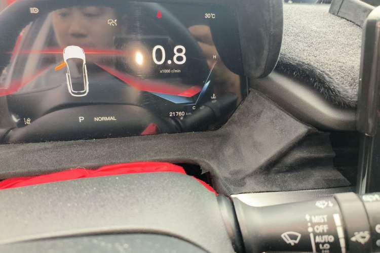 Used CHANGAN OSHAN Z6 2022 Blue Whale 1.5T DCT Smart Navigation Model Odometer Close Up