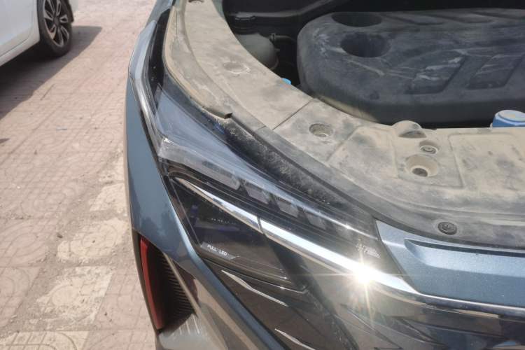 Used CHANGAN OSHAN Z6 2022 Blue Whale 1.5T DCT Luxury Model Right Front Headlight