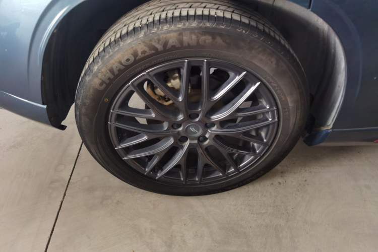 Used CHANGAN OSHAN Z6 2022 Blue Whale 1.5T DCT Luxury Model Right Rear Wheel Hub