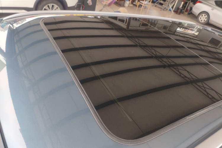 Used CHANGAN OSHAN Z6 2022 Blue Whale 1.5T DCT Smart Edition Urban Version Roof